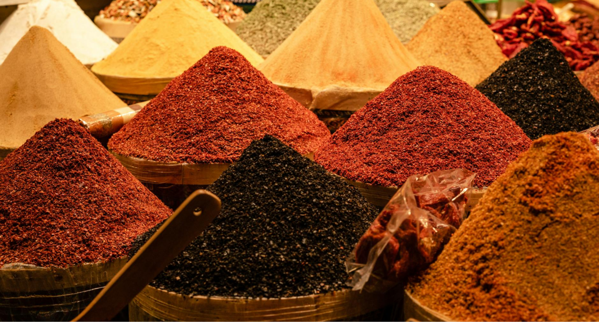 variedad de especias raras de todos los colores y tipos por tervan