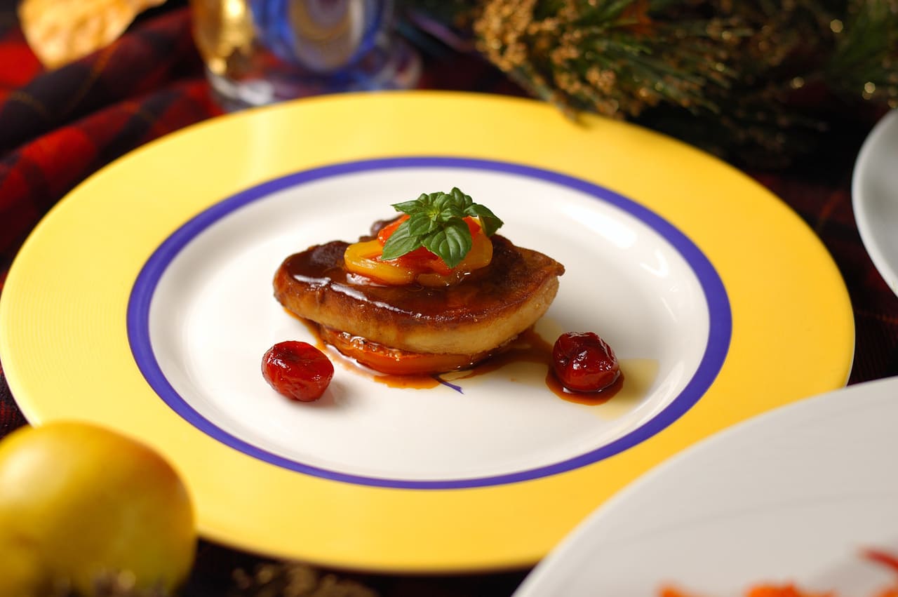 Receta de Foie Gras con Reducción de Vino de Oporto y Frutas Caramelizadas