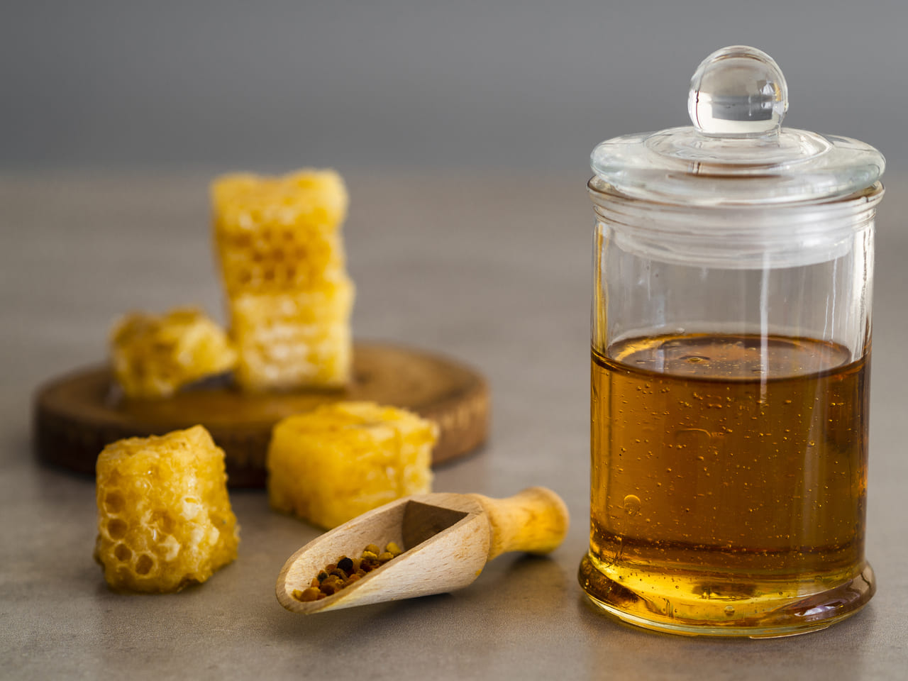 front-view-honey-jar