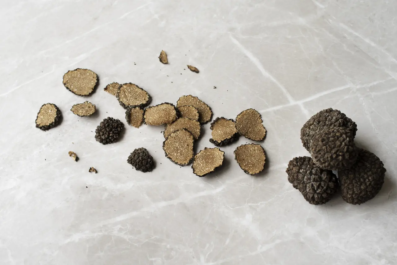 Trozos de trufa blanca, un ingrediente exótico