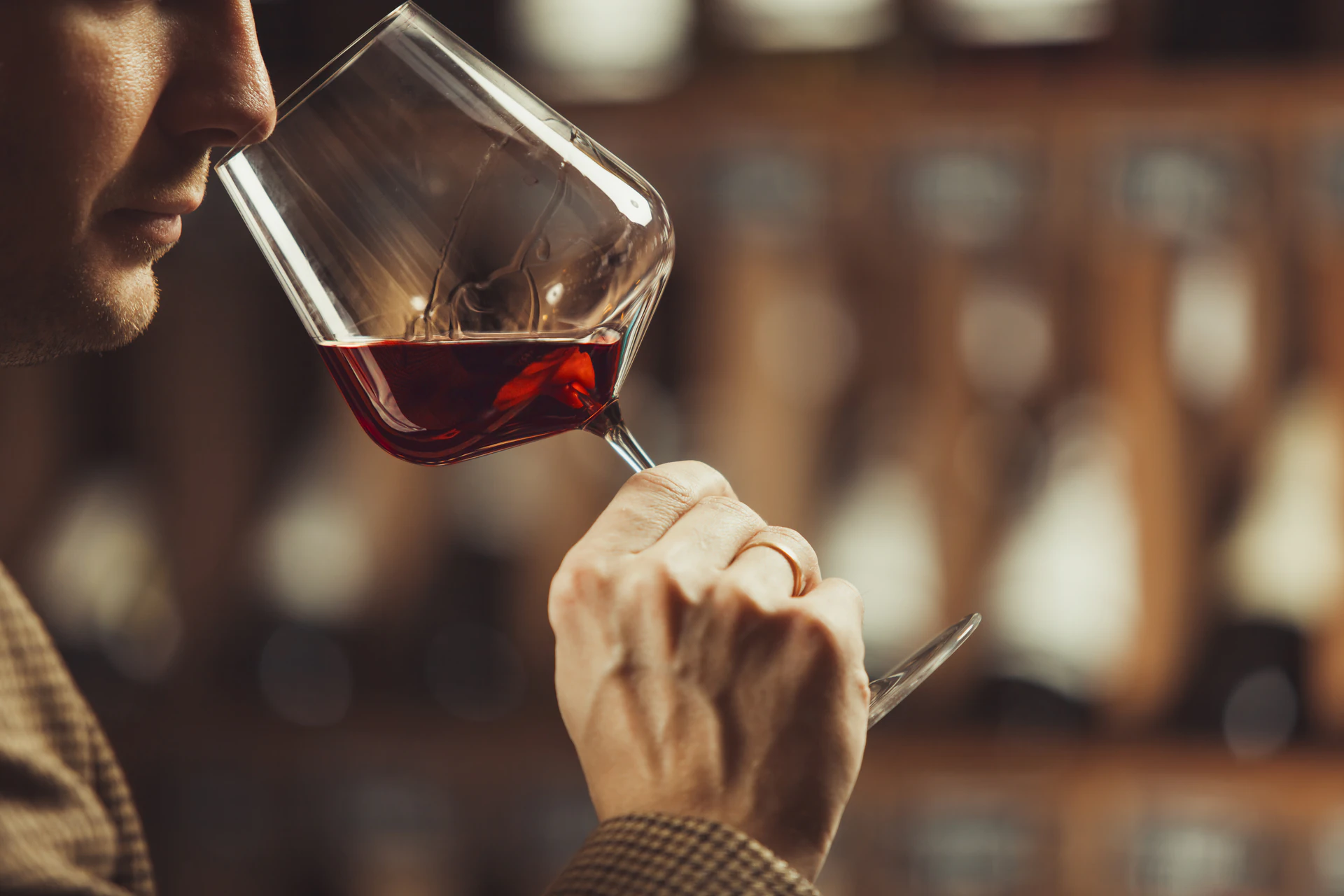 Degustación de vino para maridajes en la alta cocina
